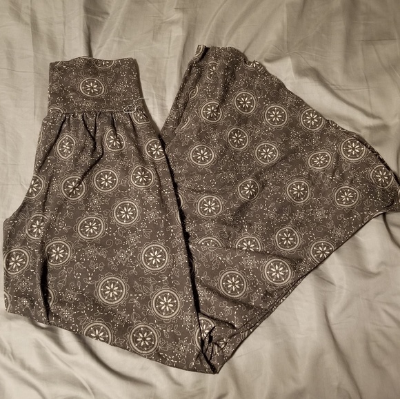 Wide leg pants - Picture 2 of 4